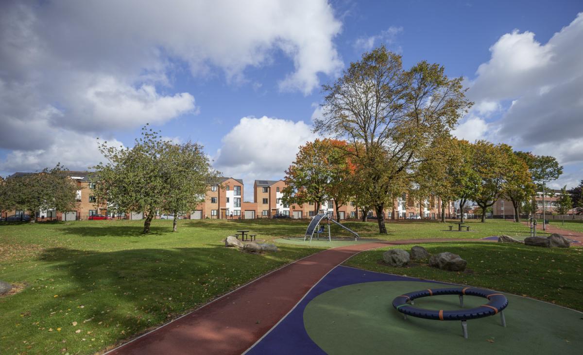 Image of a neighbourhood park with a play area.